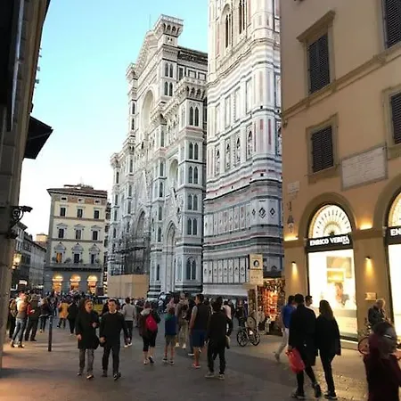 Next To The Duomo Of Florence, Raffaello, With Private Patio Apartment Florence