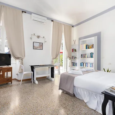 شقة Next To The Duomo Of Florence, Raffaello, With Private Patio فلورنس