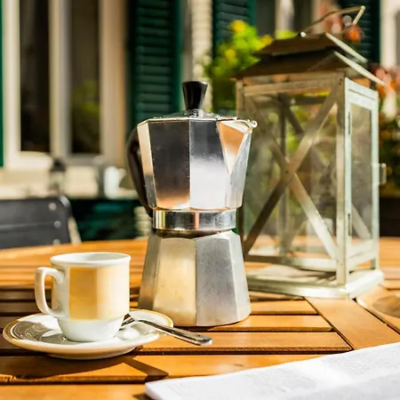 Next To The Duomo Of Florence, Raffaello, With Private Patio شقة